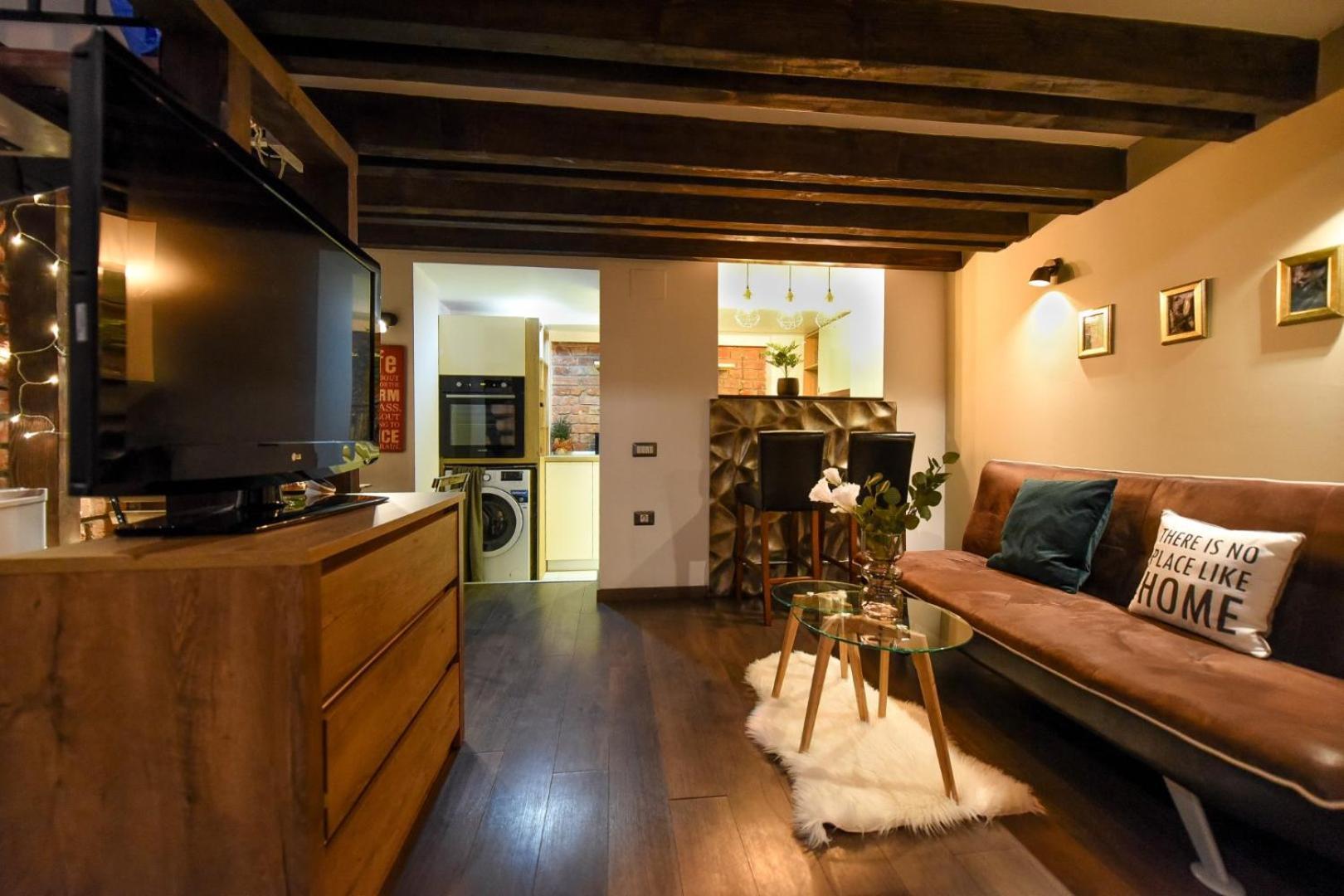 Central Comfort - Duplex-Style Studios On Regina Elisabeta Бухарест Номер фото
